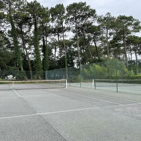 Paisible A La Plage, Piscine Et Tennis Semesterbostad