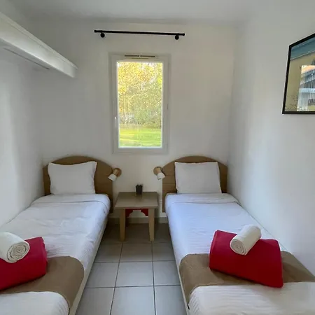 Chalet Paisible Foret, Plage, Piscine, Tennis Et Activites