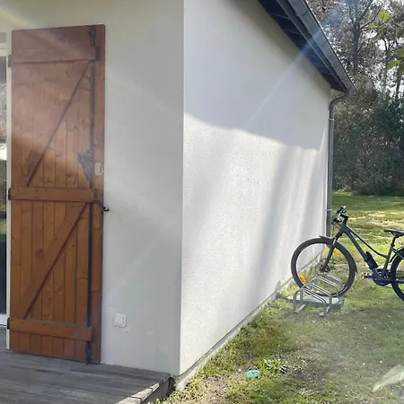 Dom wakacyjny Chalet Paisible Foret, Plage, Piscine, Tennis Et Activites *