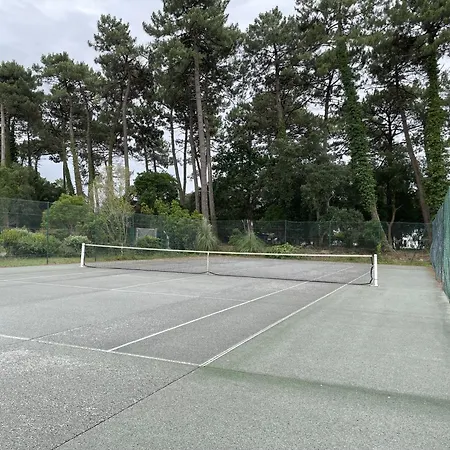 Paisible A La Plage, Piscine Et Tennis