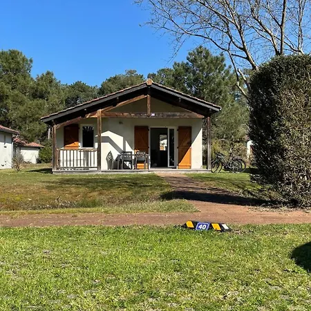 Dom wakacyjny Chalet Paisible Foret, Plage, Piscine, Tennis Et Activites Ondres